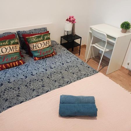 Private Rooms In Born Барселона Екстер'єр фото