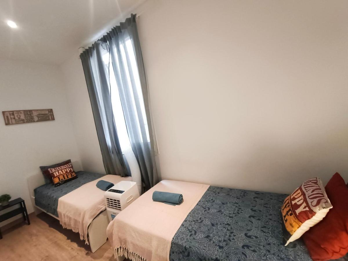Private Rooms In Born Барселона Екстер'єр фото